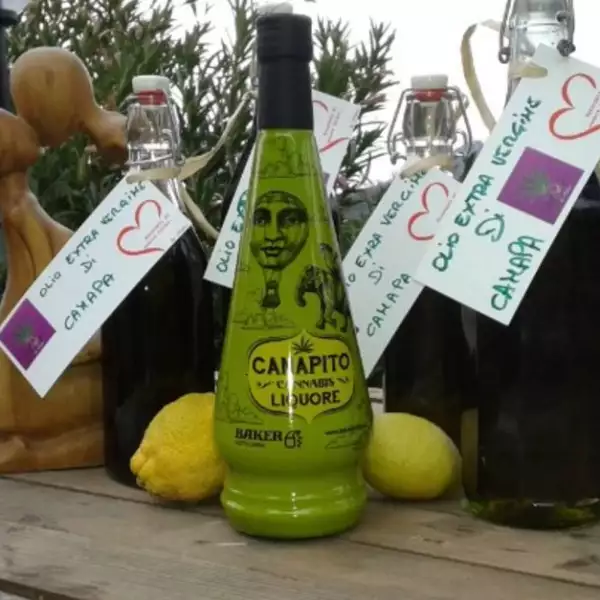 Pizza, aceite y licor