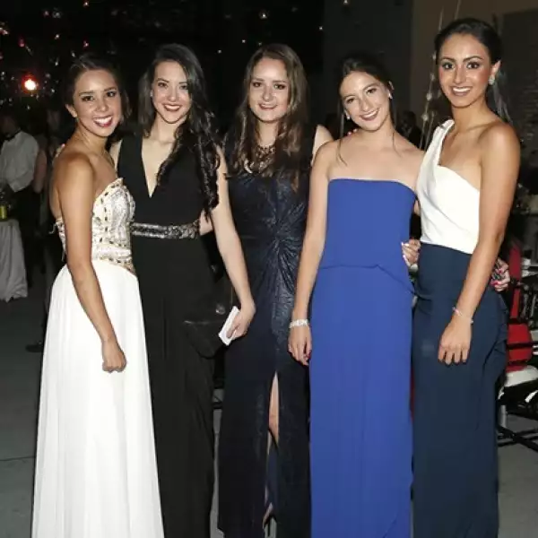 Alejandra Negrete,Natalia Briz,María Inés Pacheco,Lorenza Torres y Lucía Benabib
