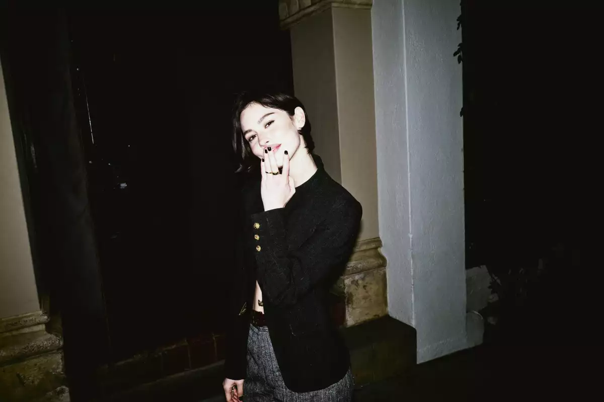 chanel-gracie-abrams