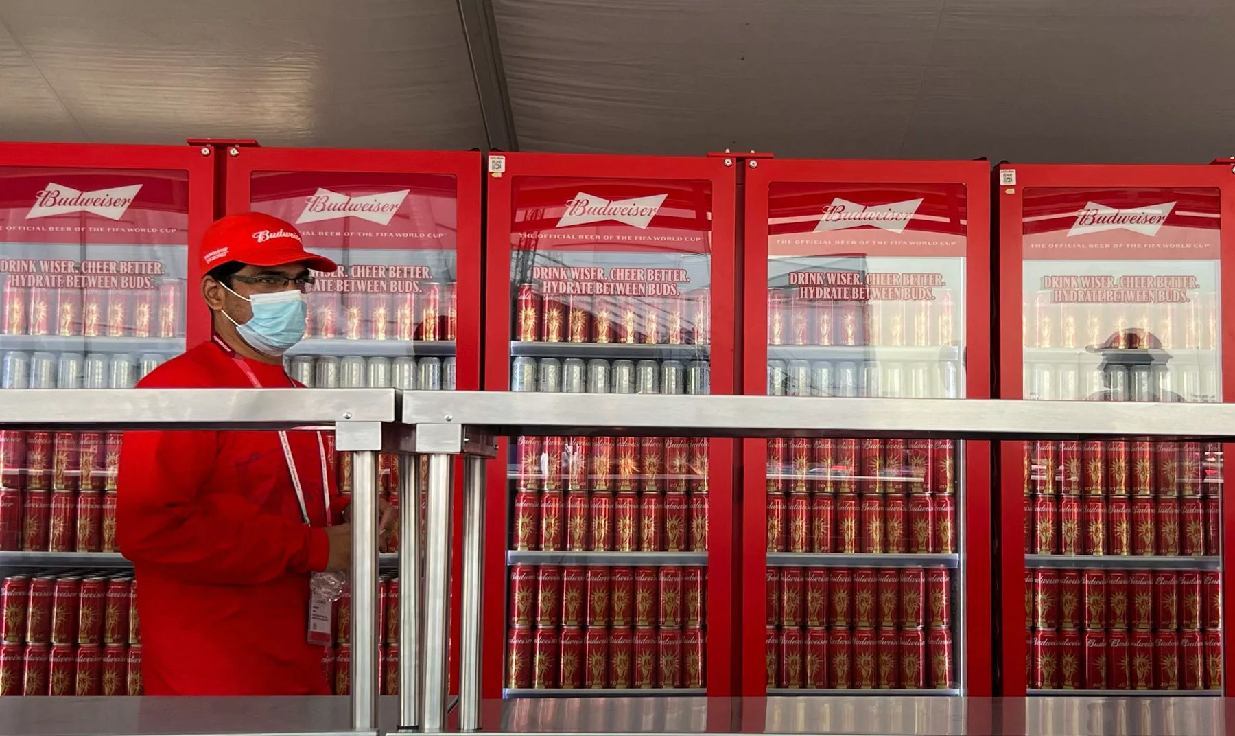 prohíben venta de alcohol en estadios de Qatar 2022