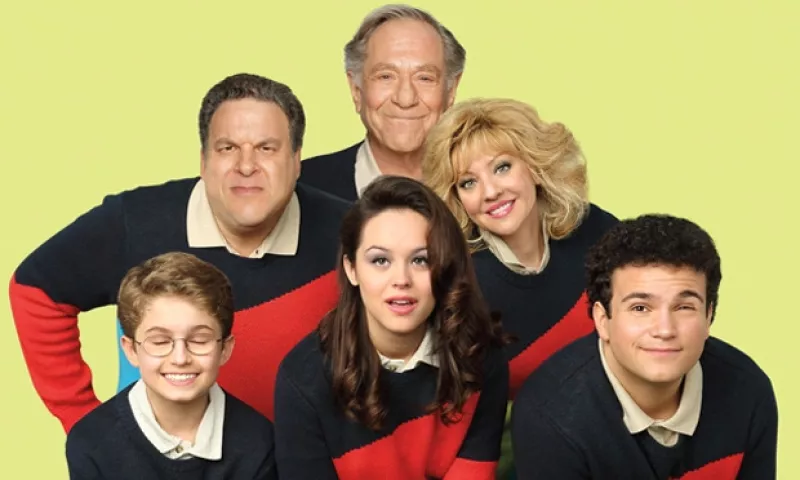 El próximo 26 de marzo se estrena en televisión de paga la que se ha convertido en una de las series más vistas en Estados Unidos por revivir la nostalgia de esa divertida época.