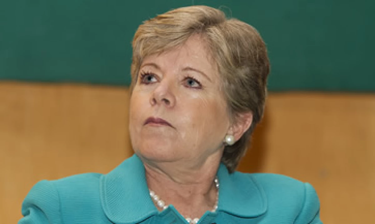 La secretaria ejecutiva de la Cepal, Alicia Bárcena, dijo que ojalá se apruebe la reforma energética. (Foto: Notimex)