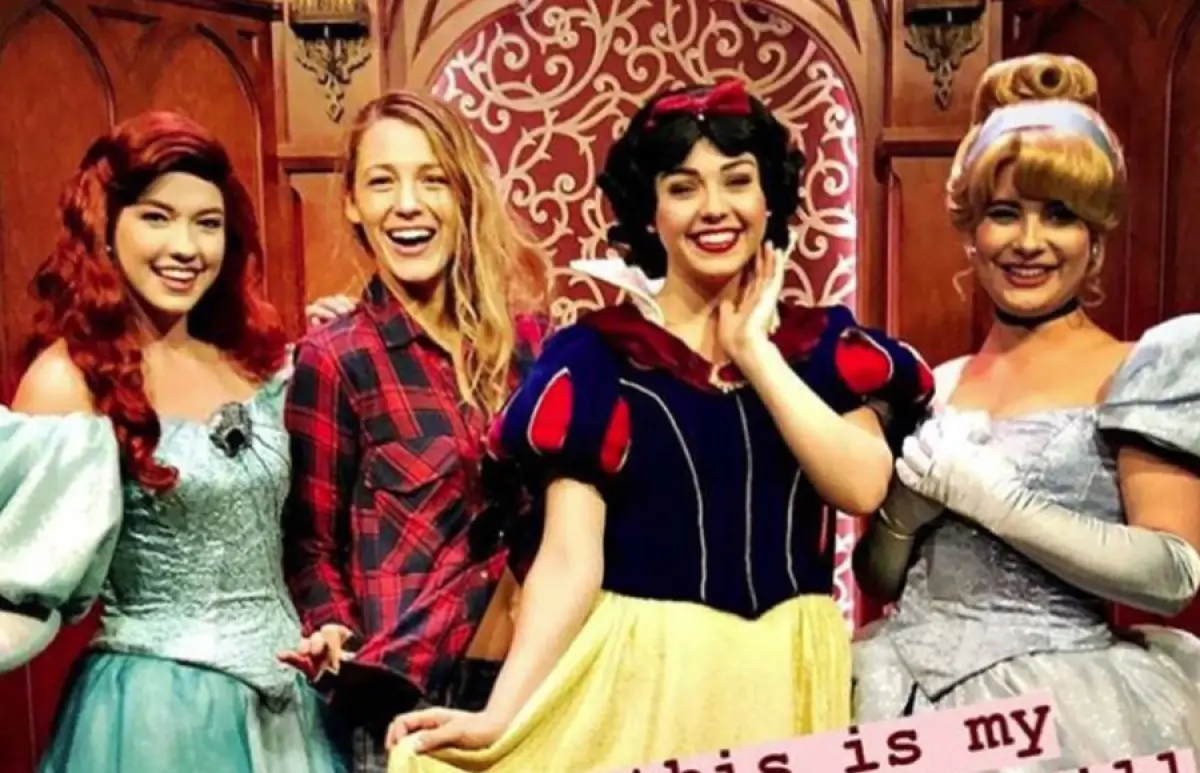 Blake-Lively-Disneyland