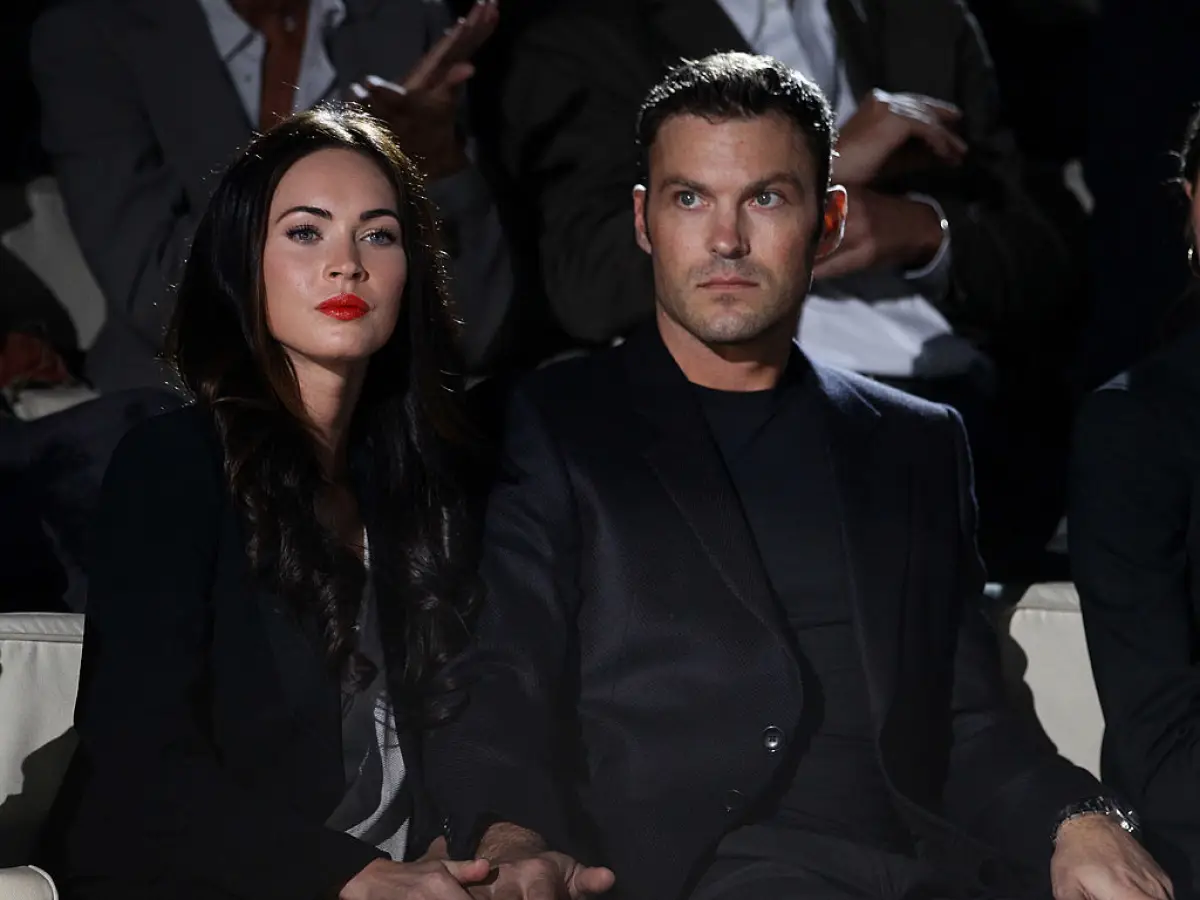 Emporio Armani - Front Row: Milan Fashion Week Womenswear S/S 2011