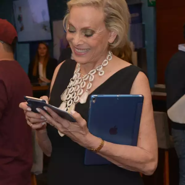 Compañia Saddy Abaunza