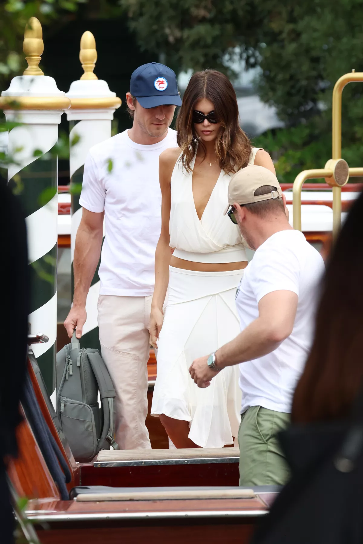 Kaia Gerber y Lewis Pullman