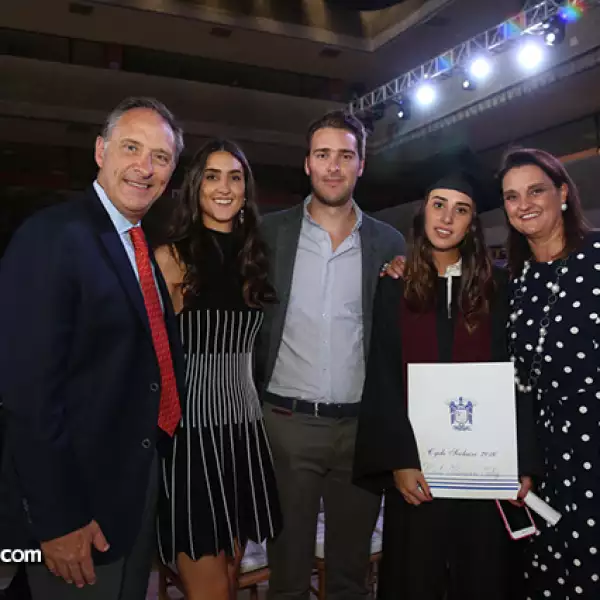 Juan Carlos, Ana María, Juan Carlos, Maite y Ana Olavarri