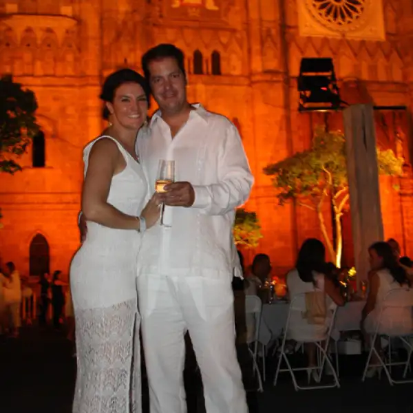 Maria Jose Gonzalez Cosio y Ale Gomez Arregui