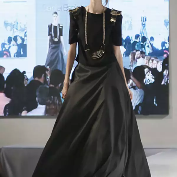 Desfile colección visiones de Daniel Espinosa