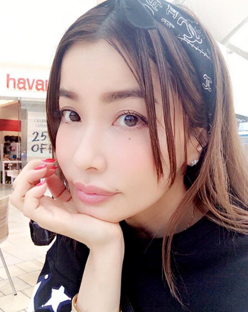 Esta Modelo Japonesa Tiene 45 Años Pero Parece De 20 Ya La Viste