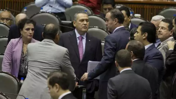 Diputado Manlio Fabio Beltrones
