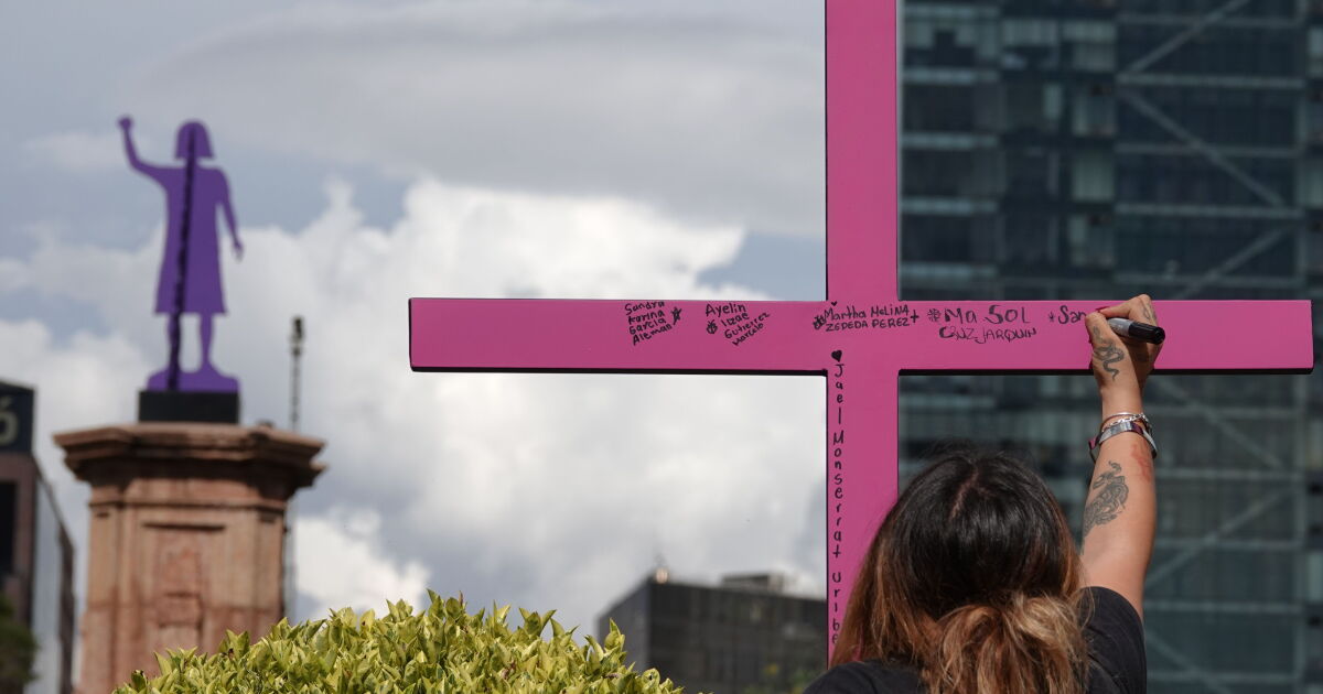Marcha de mujeres 25N: sigue la manifestación contra la violencia hacia ...
