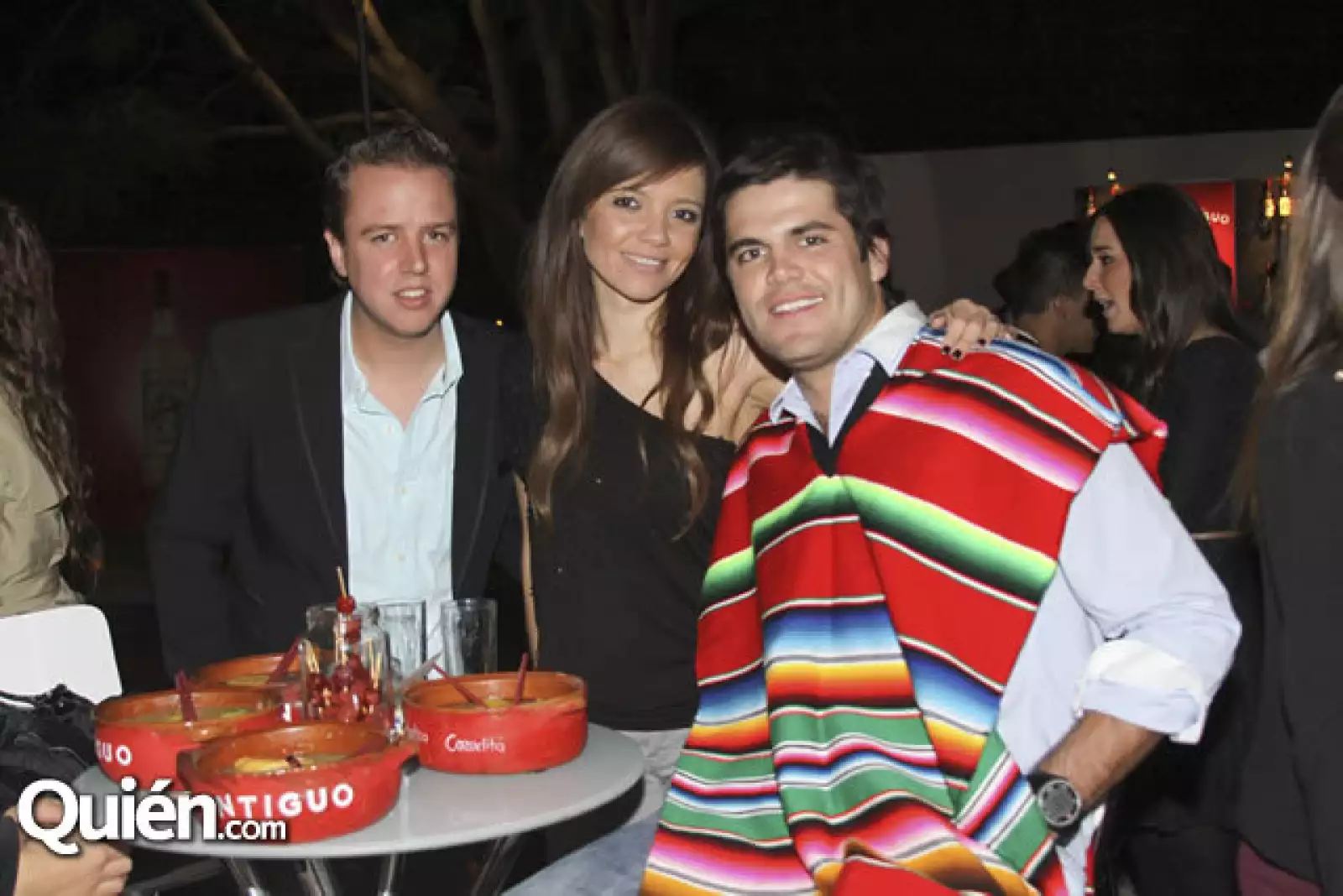 Nuget Santoscoy, Nadia Flores y Dimitri Flores