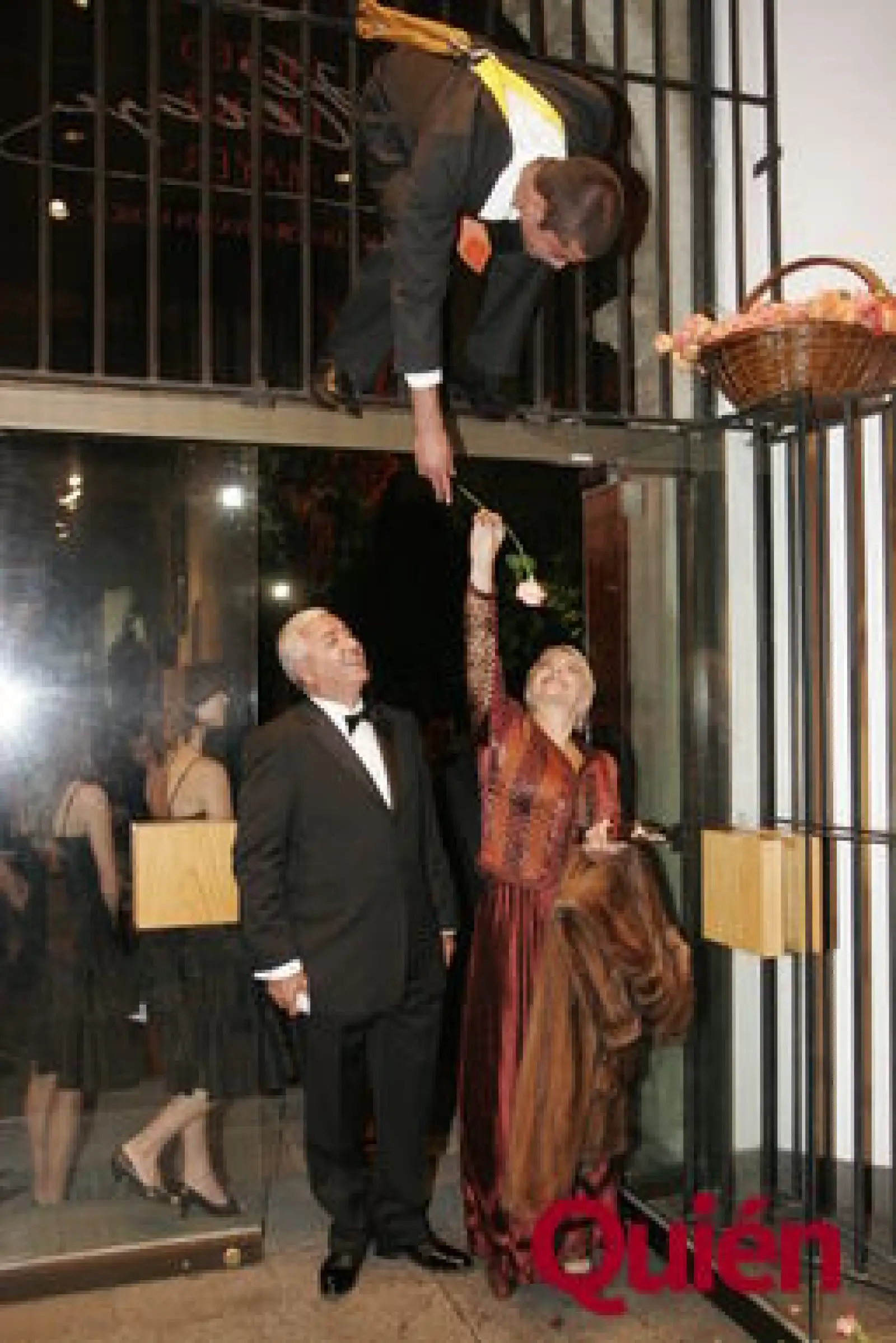 Alba Flores, Francisco Medina