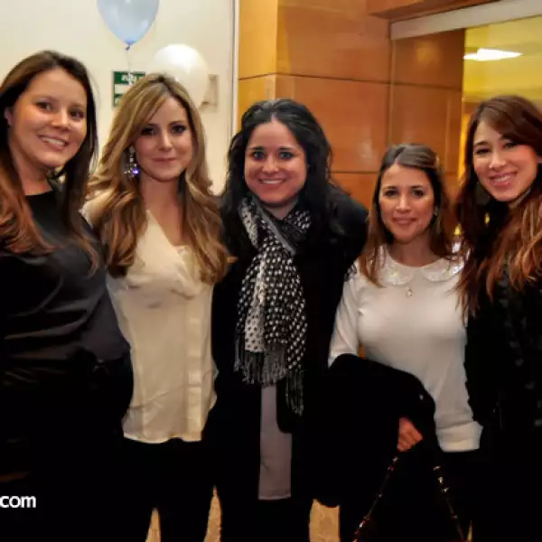 Fernanda Recio,Diana Vucetich,Karla González,Adriana Carlos y Denise Molano