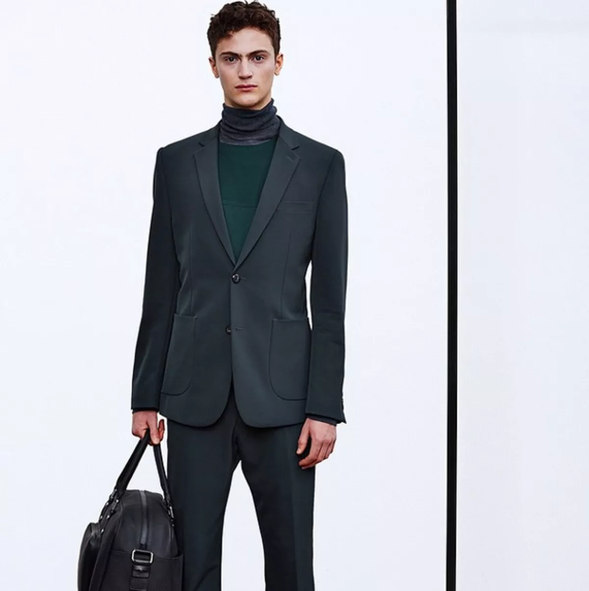 El profesor de inglés ha desfilado para marcas como DKNY, Diesel y Alexander McQueen, sin descuidar su primera carrera.