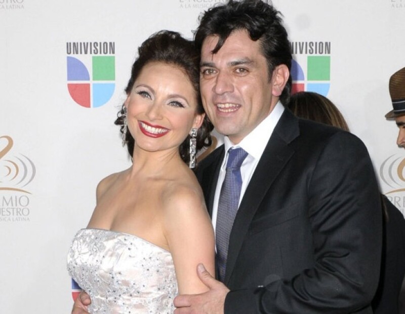 Jorge Salinas no pudo anular su boda religiosa con Fátima Boggio, por lo que sólo se casó con Elizabeth por lo civil.