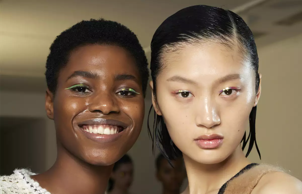 GIAMBATTISTA VALLIf22-ACIDO HIALURONICO-HIALURONATO DE SODIO-SKINCARE-PIEL-DESHIDRATACIÓN-DESHIDRATADA.jpg