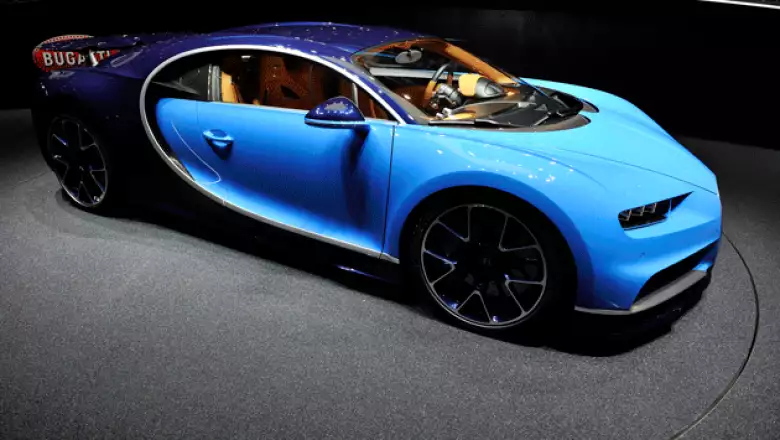 1. Bugatti Chiron. Es el auto más veloz del mundo gracias a sus 1500 hp.
