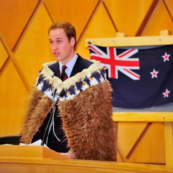 El príncipe Guillermo durante su discurso hacia Sir Kenneth Keith en la apertura del edificio de la Corte Suprema en Wellington.