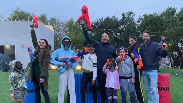 Meadow Walker y  y Vin Diesel en el sexto aniversario de la muerte de Paul Walker