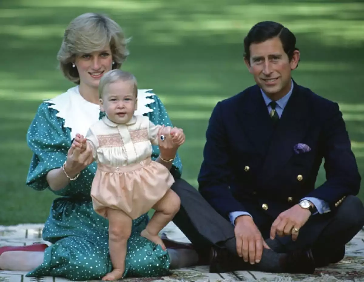 George, al igual que Guillermo lo hizo alguna vez, acompañará a sus papás en su viaje a Oceanía.