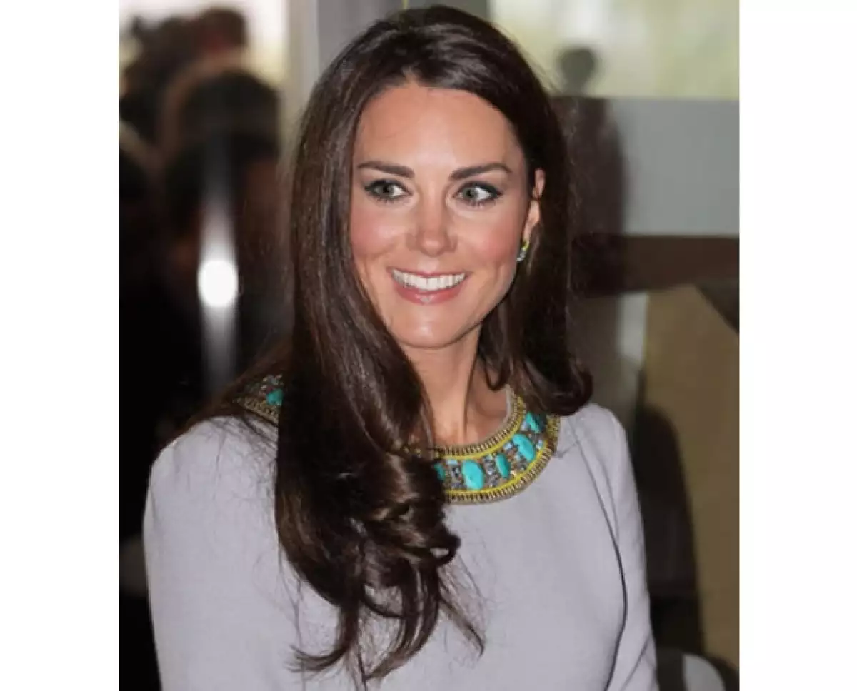 El estatus de Kate Middleton ha sido motivo de controversia tras la publicación del acta de nacimiento del Príncipe George. ¿Cómo debemos llamar a Kate?