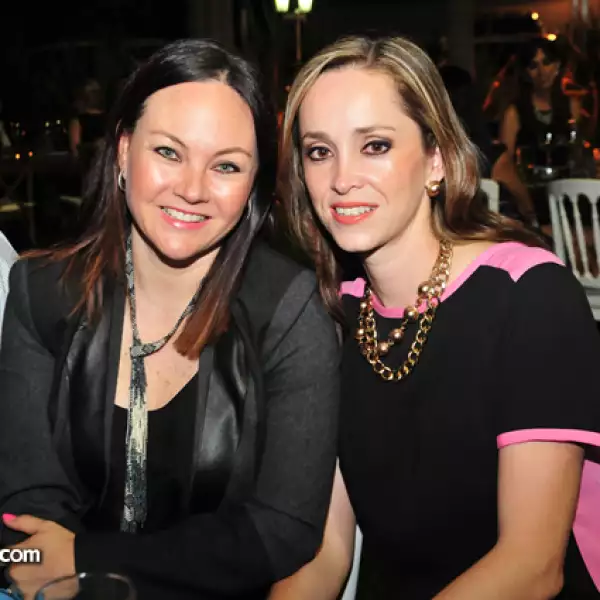 Regina García,Stephanie Schultz
