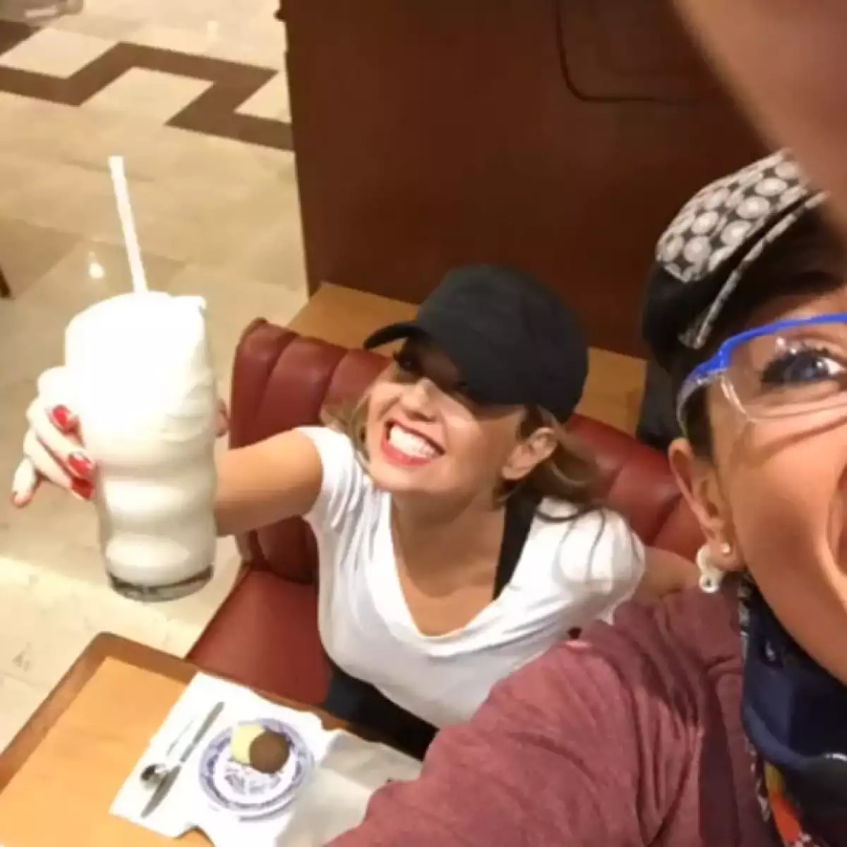 Thalía cuida mucho su alimentación y su figura, pero nadie puede decir que no a su comida favorita.