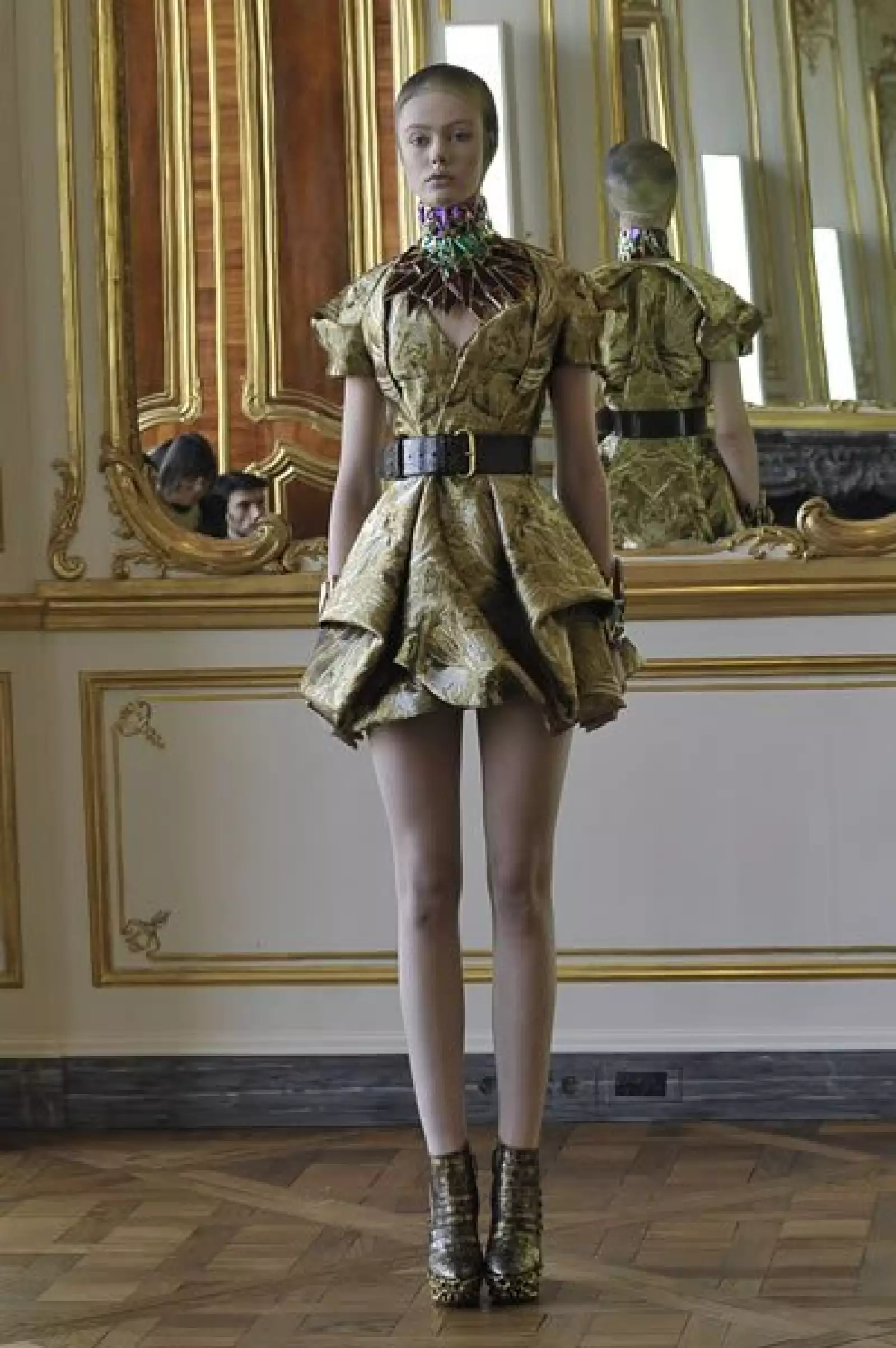 Colección Otoño-Invierno 2010-2011 de Alexander McQueen.