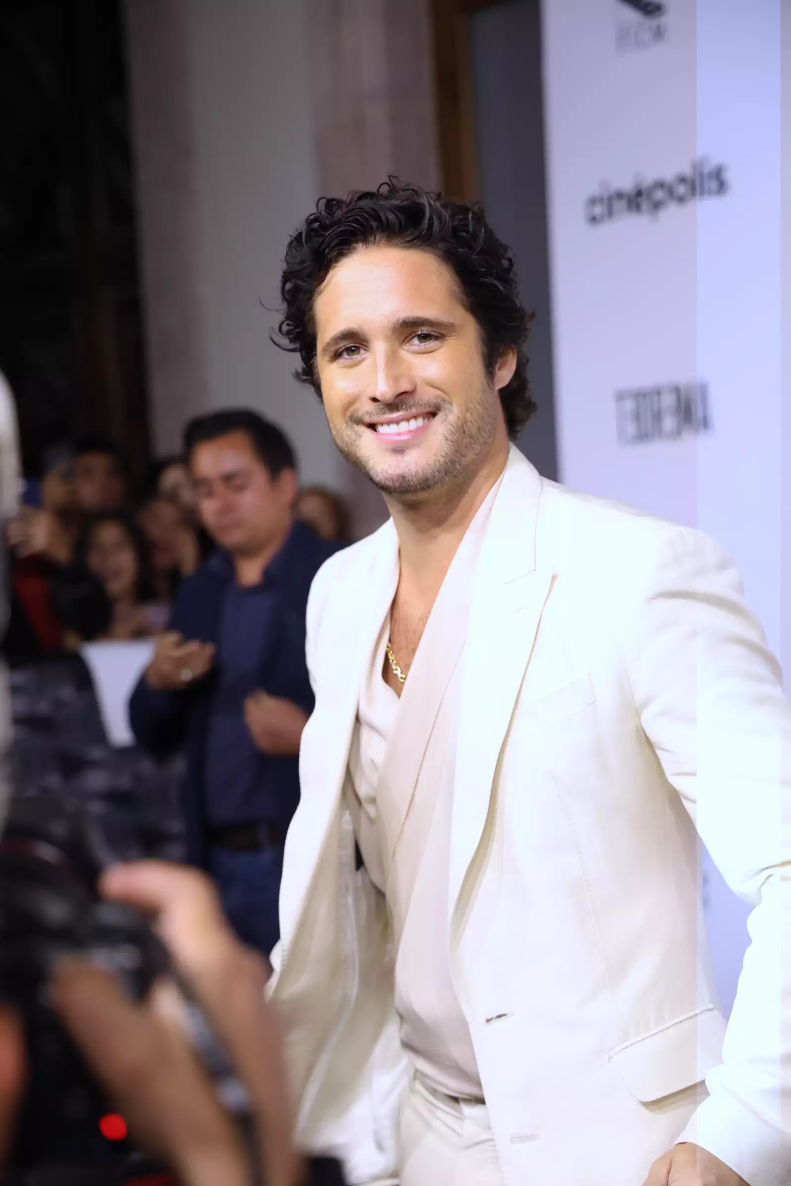 Diego Boneta 