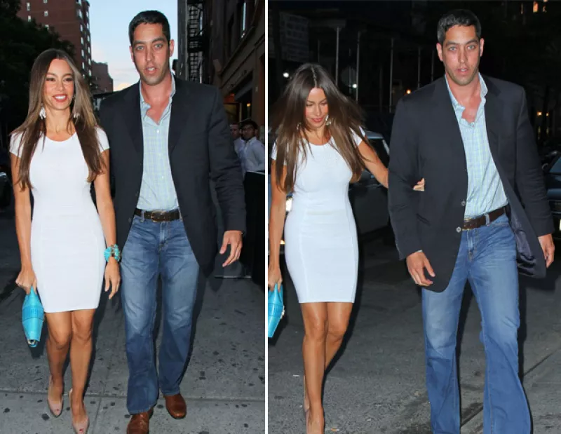 La colombiana y su pareja, Nick Loeb fueron vistos ayer por la noche saliendo de un restaurante en Nueva York, donde la actriz no dejó el brazo del que sigue siendo su novio.