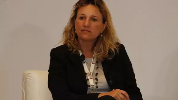 La funcionaria del BM señaló que sólo un tercio de las firmas en México tiene una línea de crédito con un banco, comparado con Brasil que asciende a dos tercios.