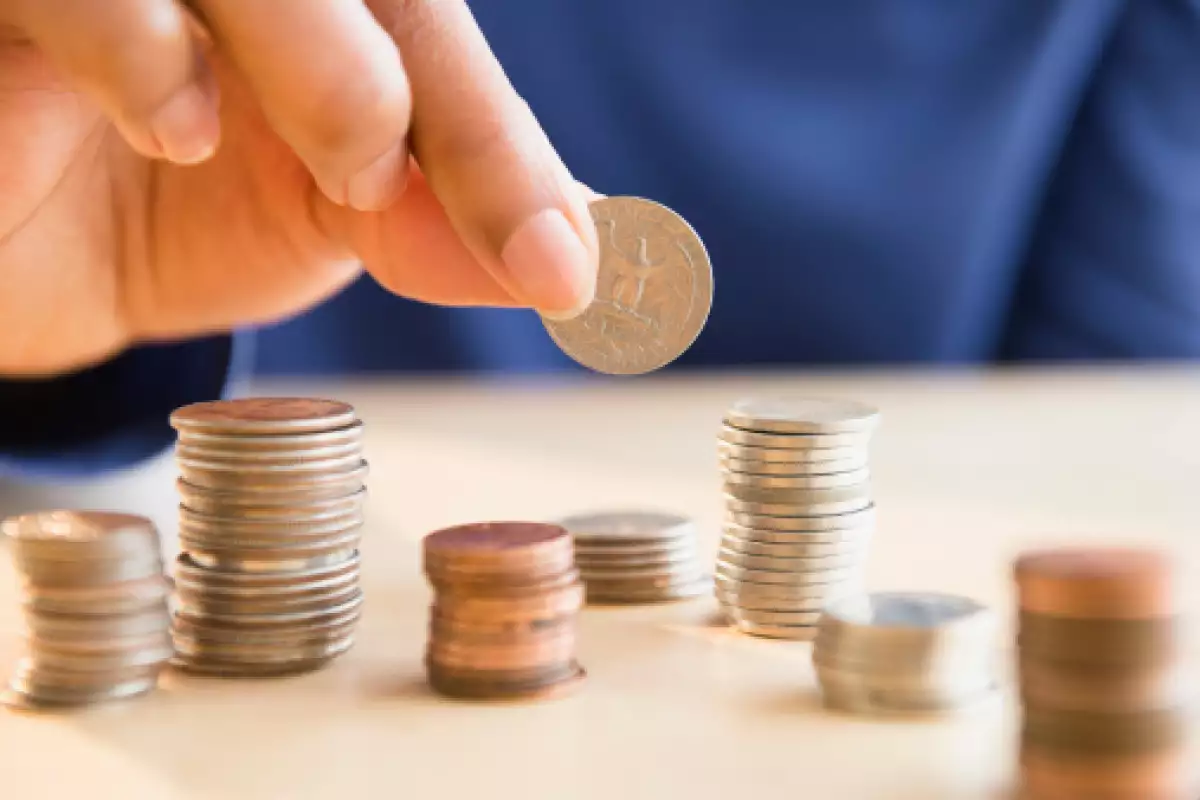 Invierte en fondos que cobren bajas comisiones