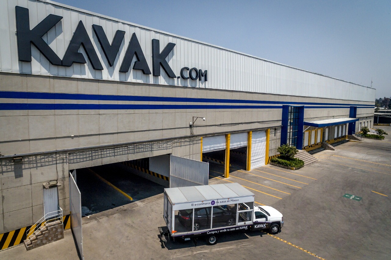 El papel de Kavak en la evolución del comercio electrónico de vehículos seminuevos
