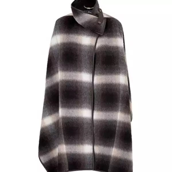 Poncho. $41.200 pesos.