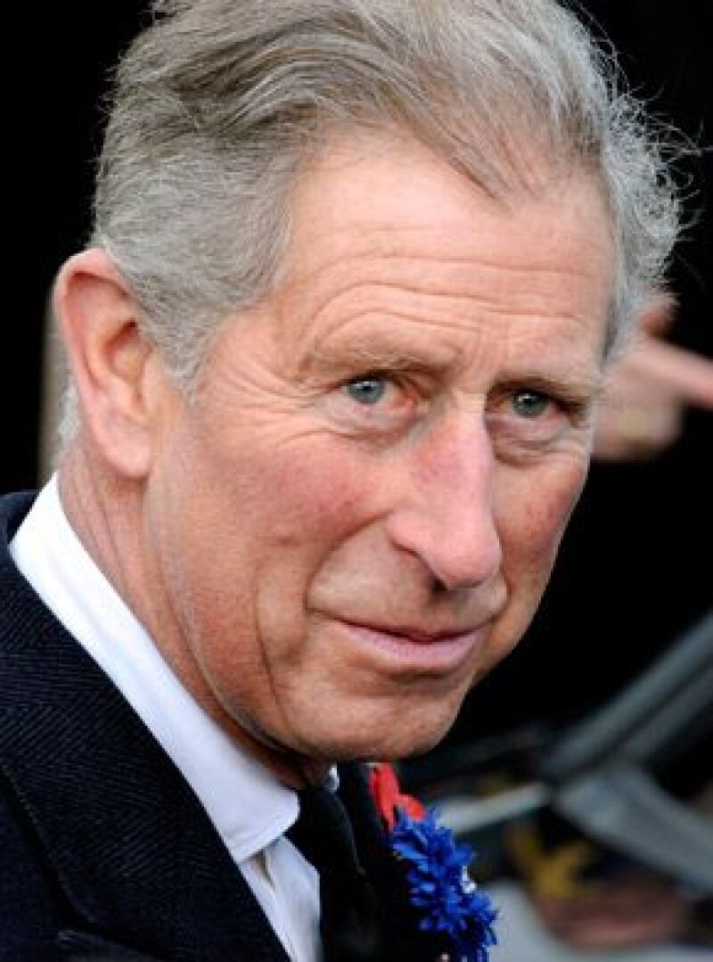 Carlos de Inglaterra festejará mañana sus 60 años con una serie de festejos organizados por su madre, la reina Isabel II, y su esposa Camilla Parker.