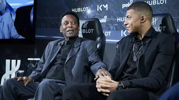Pelé y Kylian Mbappé