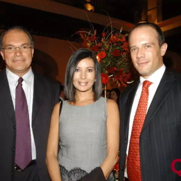 Efrain Gamboa, Gina Ureta, Sergio Bayon