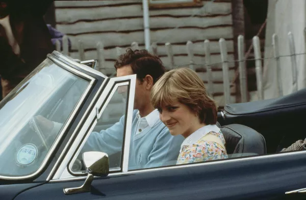 Príncipe Carlos, Diana Spencer