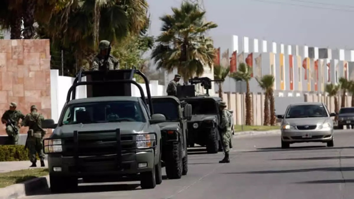 Militares