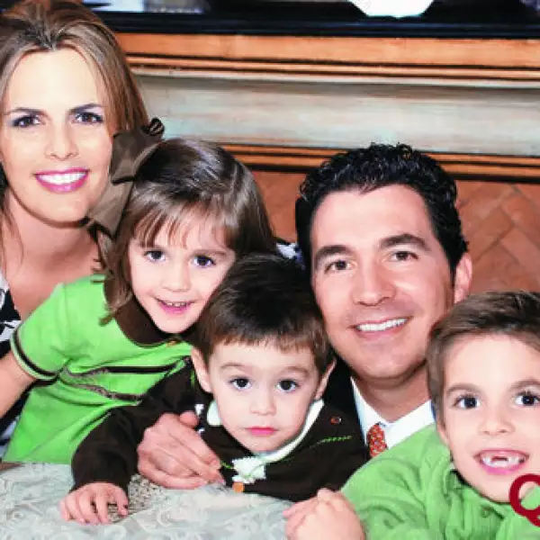 Rosamary Oliver, Vivian, Ferrán Blanco Oliver, Agustines