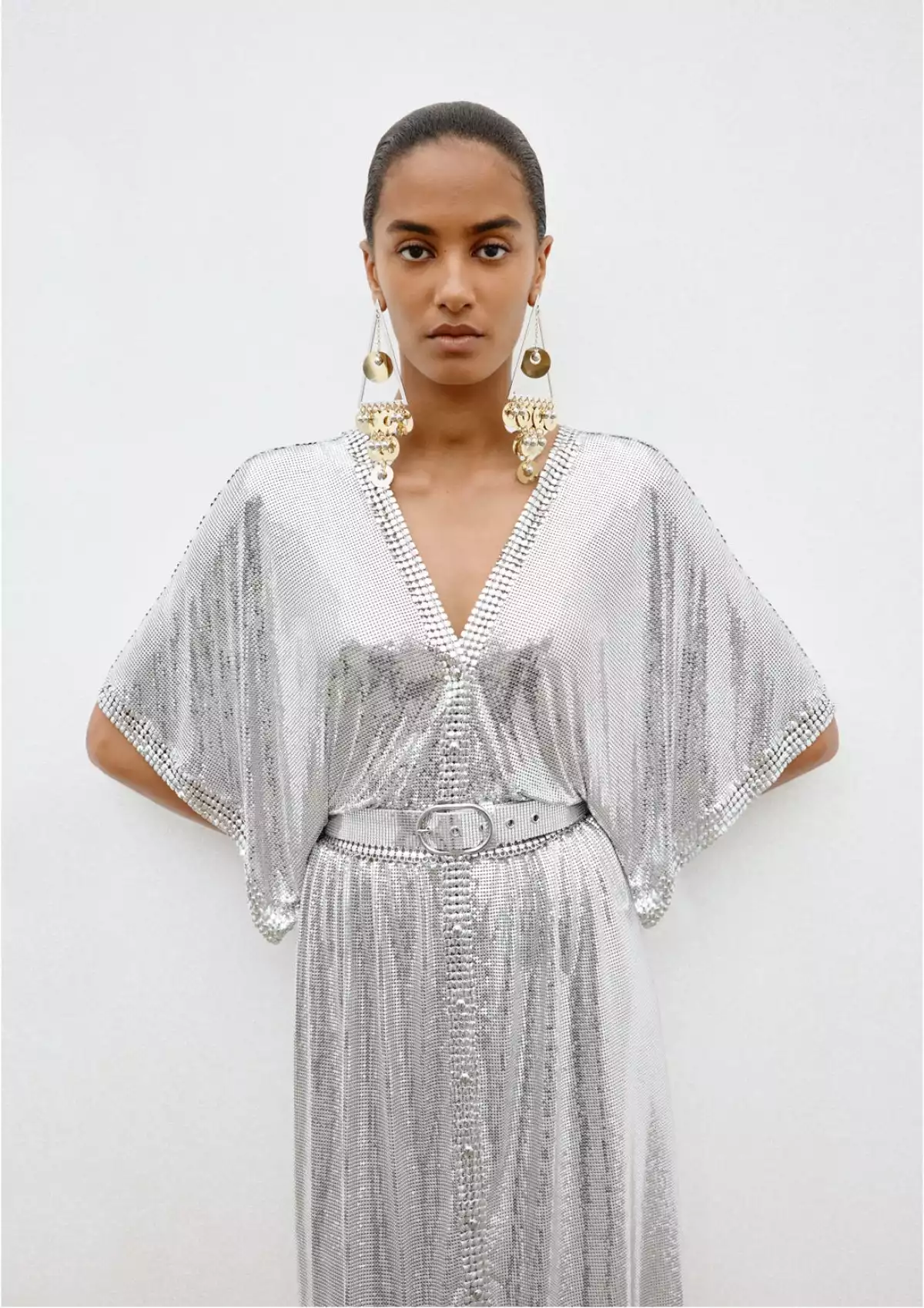 El primer vistazo a la colección Rabanne x H&M