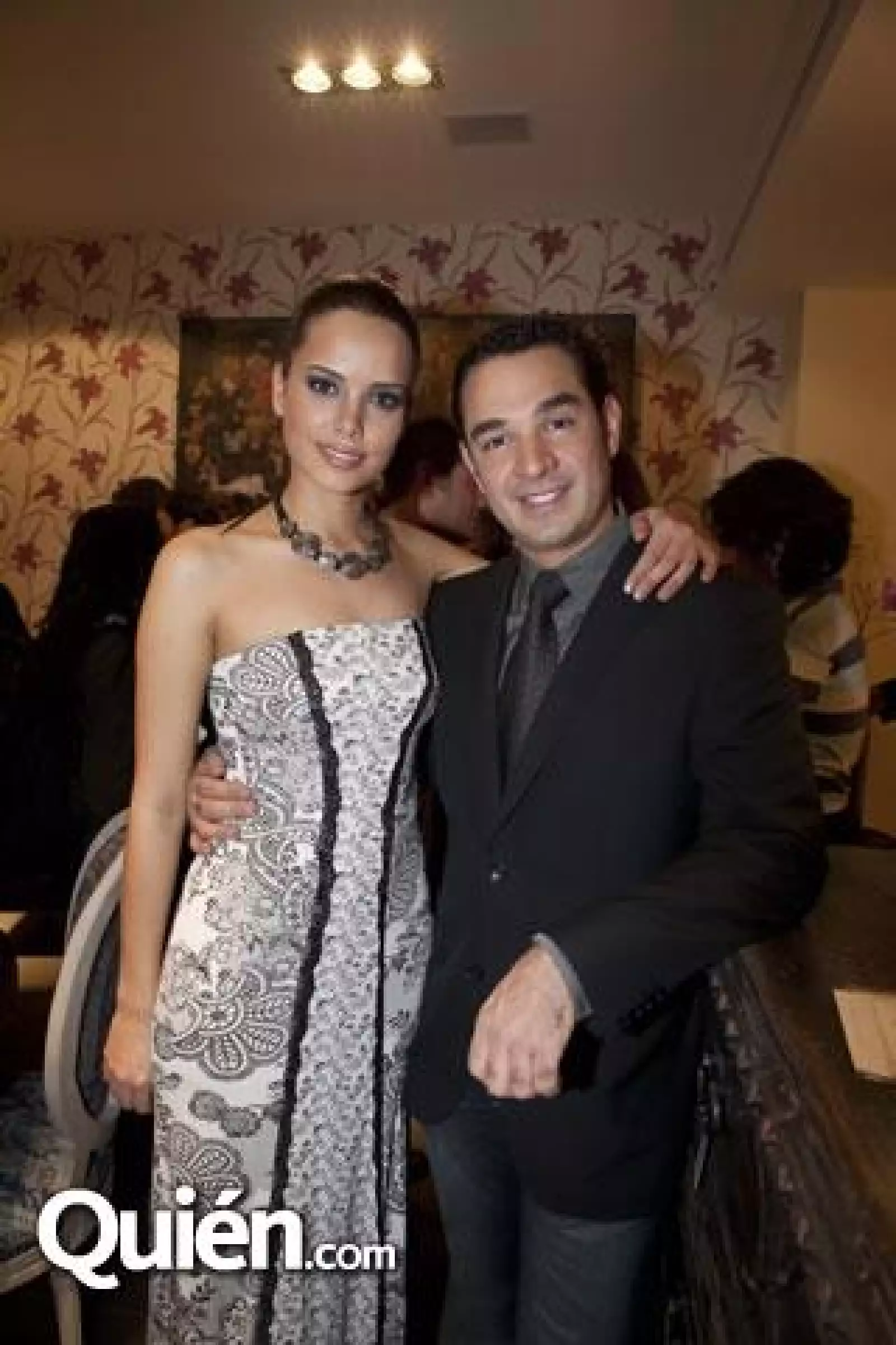 Vanessa Restrepo,Mike Paz y Puente