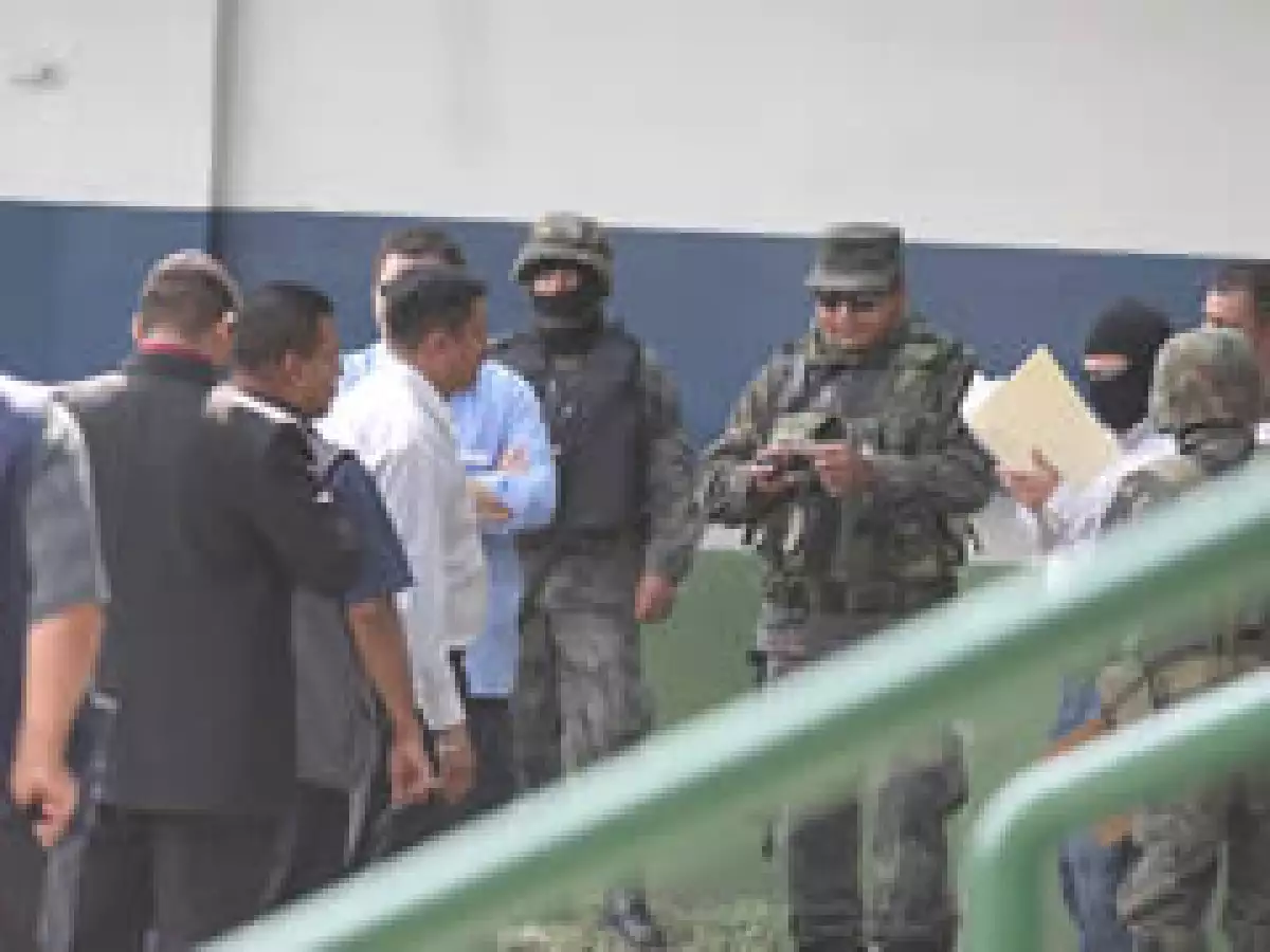 El operativo de fuerzas federales en Nuevo León se deriva de acusaciones sobre policías involucrados con la delincuencia organizada. (Foto: Notimex)