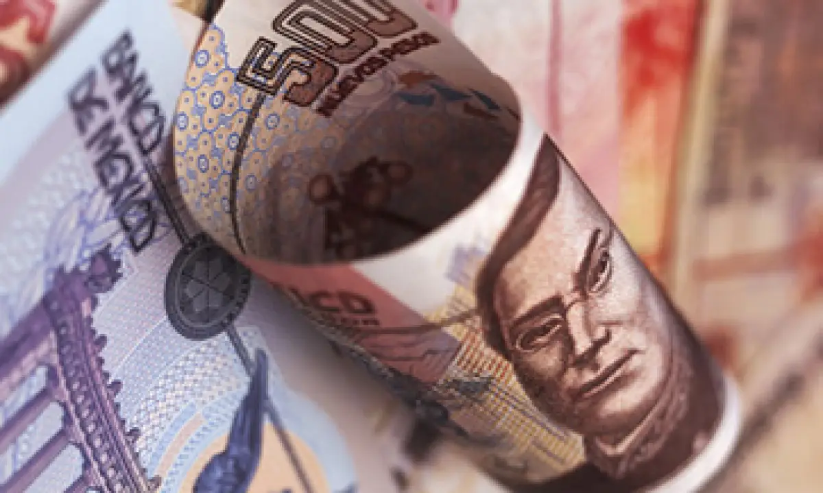 El peso se aprecia frente a los 12.33 unidades por dólar que registró el miércoles.   (Foto: Getty Images)