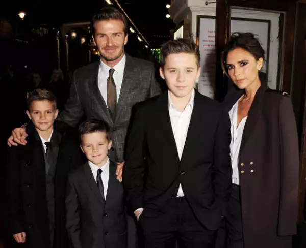 En esta imagen de la familia Beckham, sólo falta la pequeña Harper.