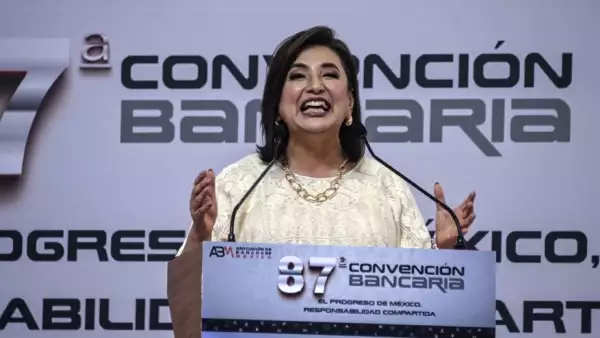Xóchitl Gálvez ante banqueros: "Seis años más de Morena y se nos va el nearshoring"
