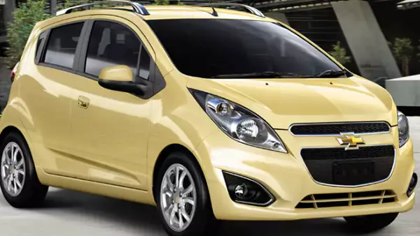 CHEVROLET SPARK. Es un city car de 3.6 m de largo por 1.5 m de ancho, con un motor de 1.2 L