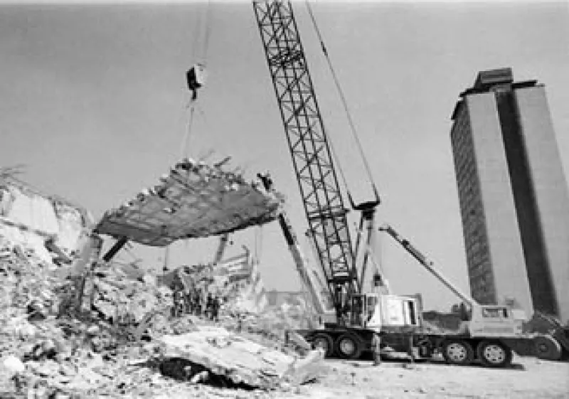 Tlatelolco fue uno de los lugares de la Ciudad de México más  dañados por el sismo ocurrido la mañana del 19 de septiembre de 1985. (Foto: Hermanos Mayo/ Archivo General de la Nación.)